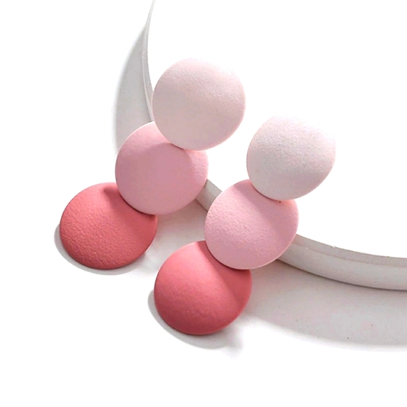 Gradient Color Round Disc Statement Earrings - Picture 1 of 3